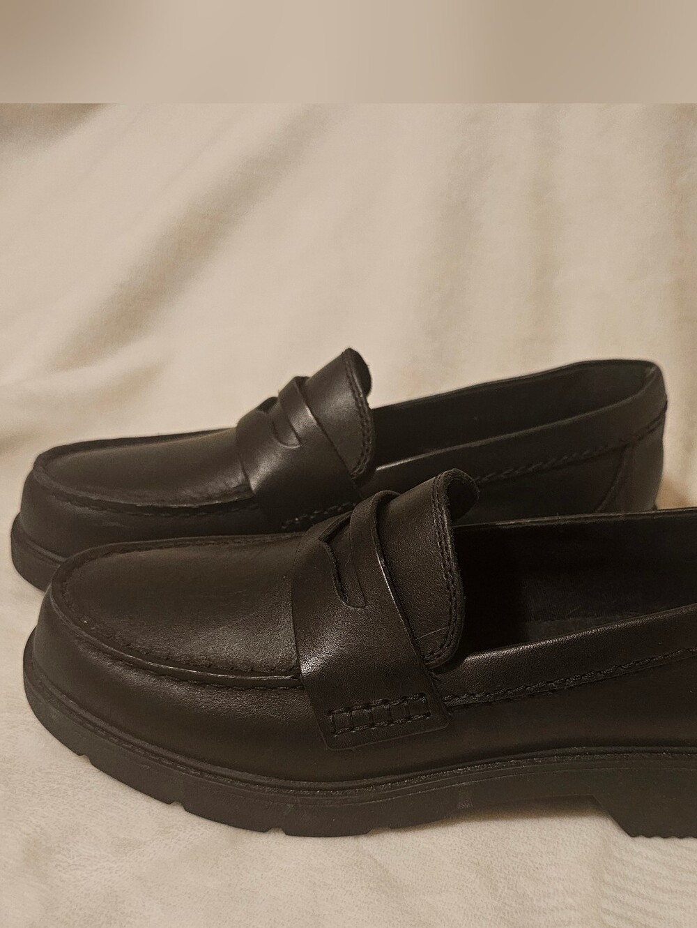 Sperry Women's Wells Loafers - Picture 4 of 9